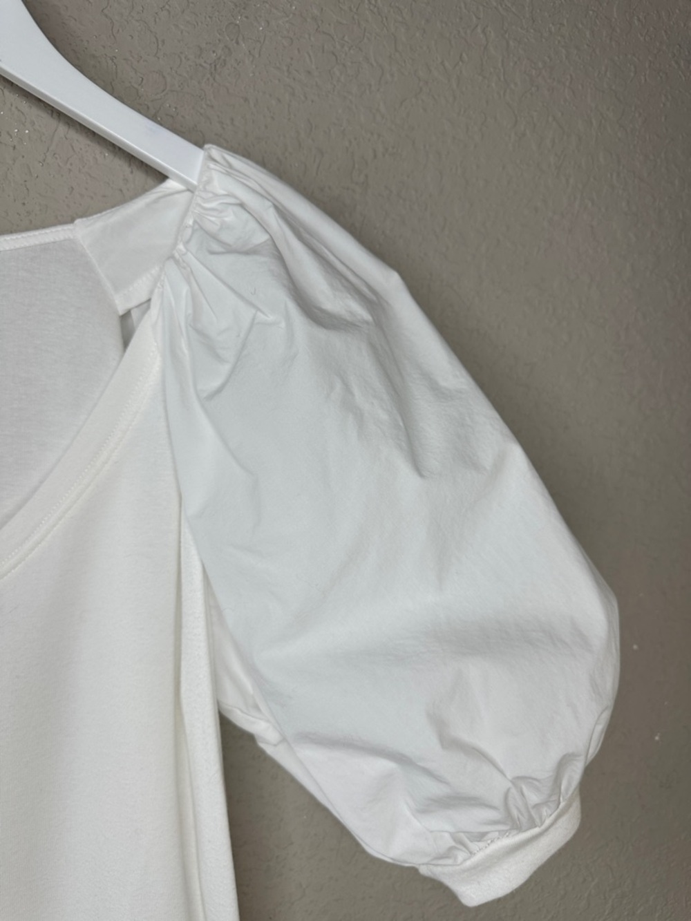 A Loves A Women's Mixed Media Puff Sleeve V Neck T Shirt Size Medium White - Picture 3 of 8